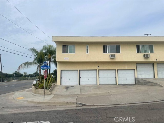 Building Photo - 701 Adlena Dr