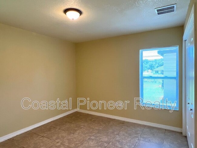 Building Photo - 1321 Shadwell Ct