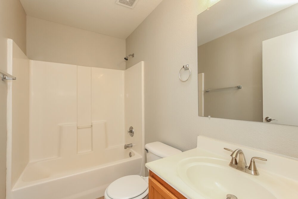 Building Photo - 16080 W Jackson St