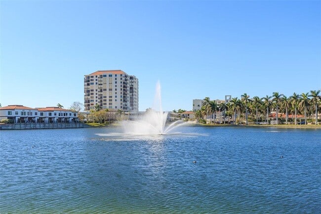 Building Photo - 6357 Bahia Del Mar Blvd S