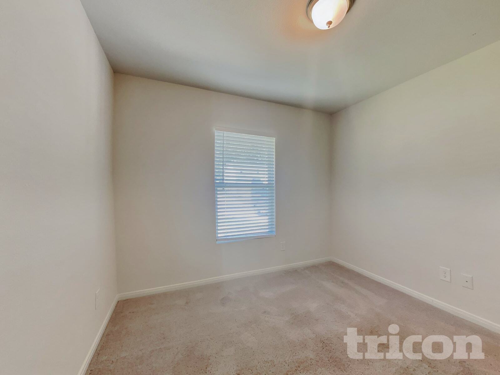 Building Photo - 15672 Del Norte Dr
