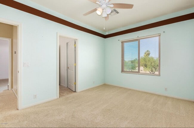 Building Photo - 1679 E Hearne Way