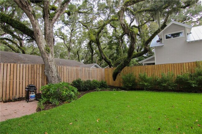 Building Photo - 112 Fish Fever Ln