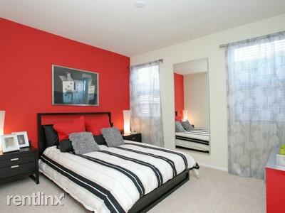 Building Photo - 2088 E Lakeshore Dr