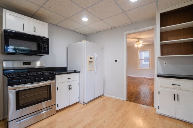 Building Photo - 21801 Grand Lake St