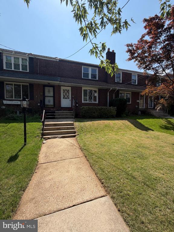 Building Photo - 308 Comly Ave