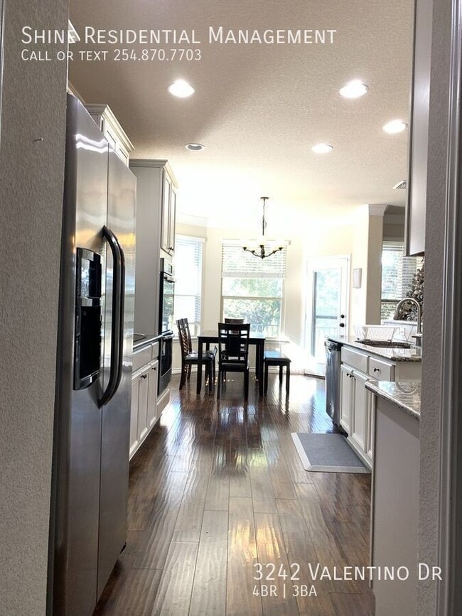 Building Photo - 3242 Valentino Dr