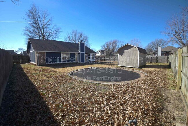 Building Photo - 1312 W South Park St