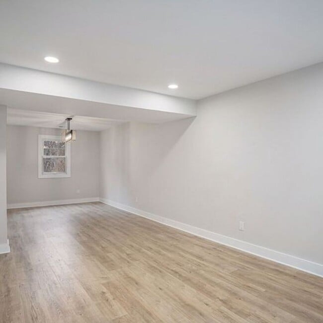 Building Photo - Beautifully updated 3 bedroom home in Ambler!!