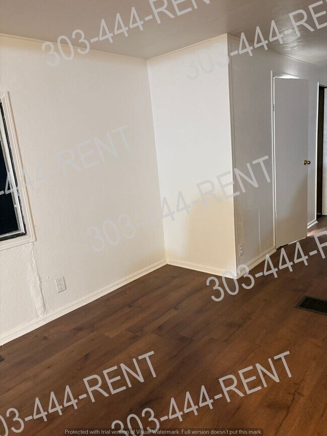 Building Photo - Move In Special $500.00 off next month rent  3 Bedroom Mobile Home in Thornton!