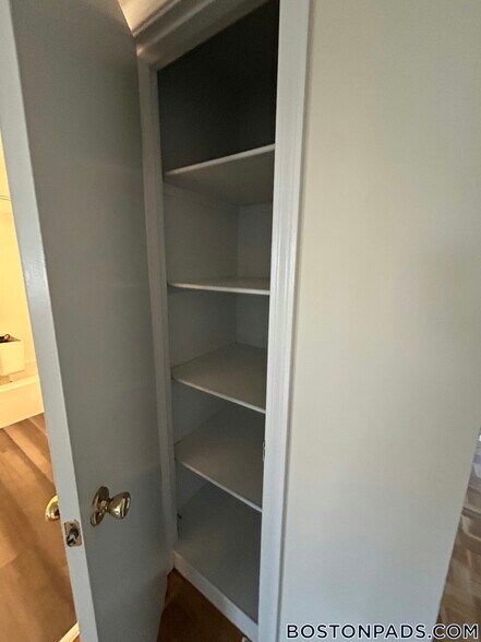 Building Photo - 38 Worthen Rd