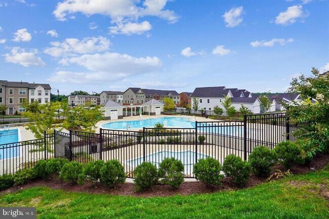 Building Photo - 23110 Mistflower Dr