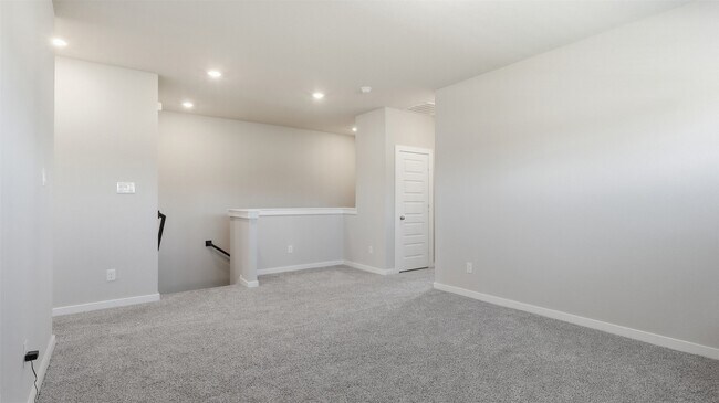 Building Photo - 1525 Blue Acer Dr