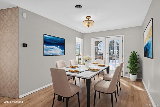 Building Photo - 10 Whitlock St