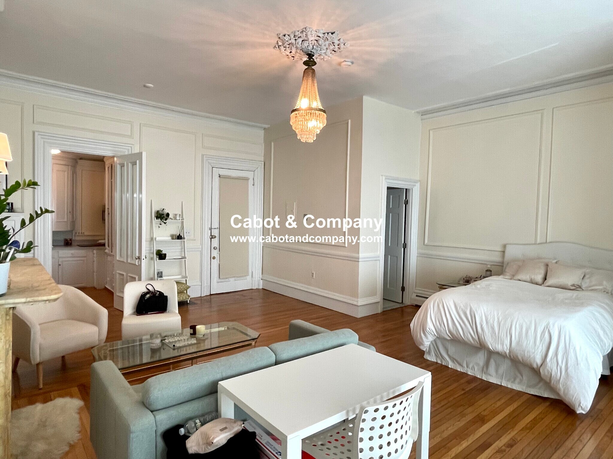Building Photo - 117 Beacon St