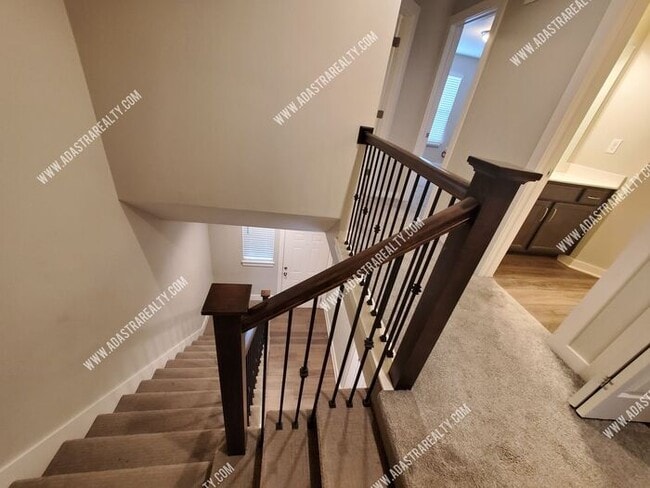 Building Photo - Gorgeous Like New-Built in 2020-Louisburg Town Home-Available in JULY!!