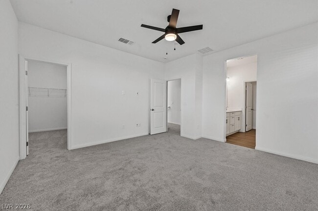 Building Photo - 1520 Little Penguin St