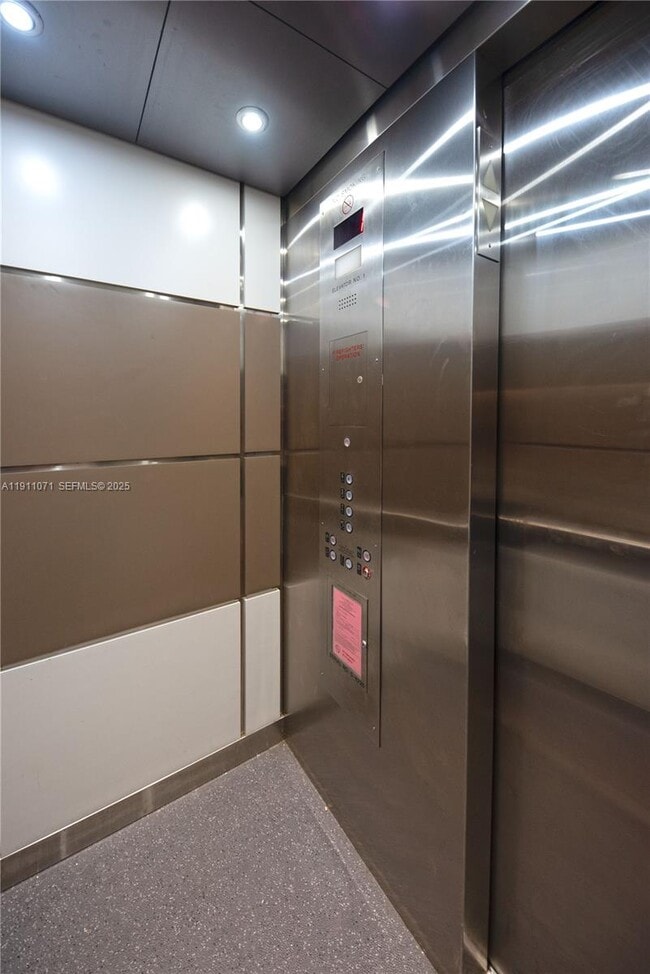 Building Photo - 1220 71st St