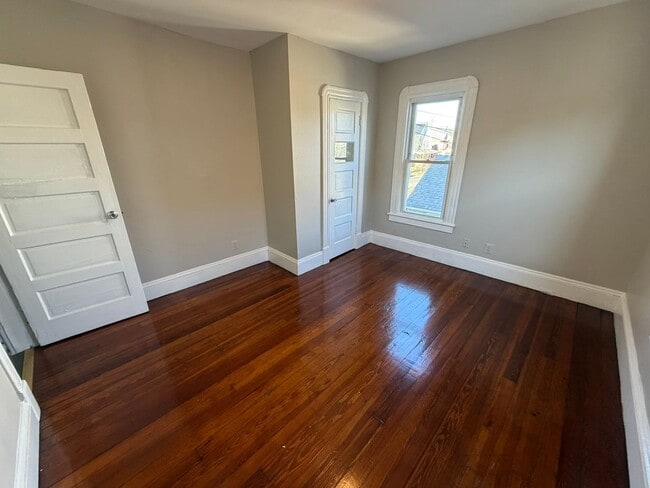 Building Photo - 242-244 Orange Street