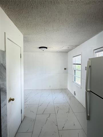 Building Photo - 1109 E Inwood Dr