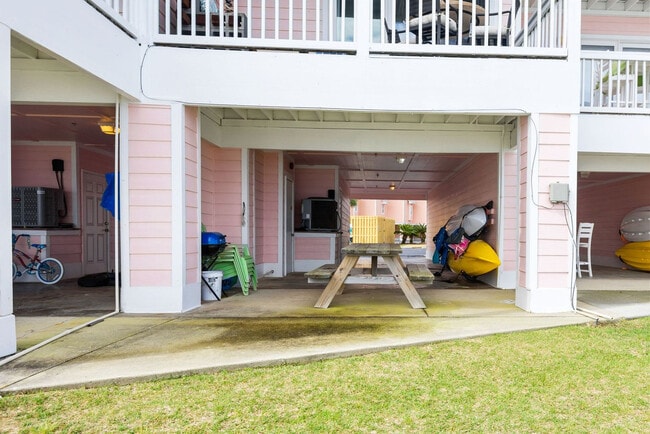 Building Photo - 15946 Innerarity Point Rd