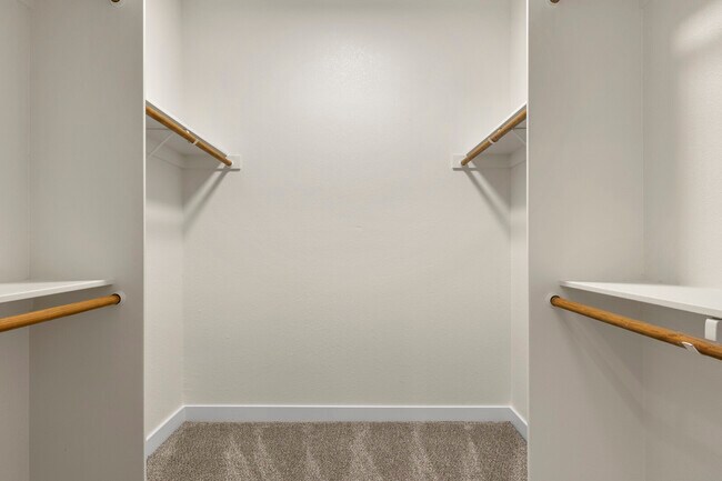 Building Photo - 7805 N 78th St