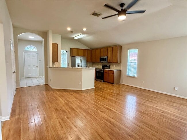 Building Photo - 6834 Catarina Cir