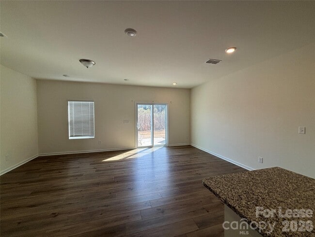 Building Photo - 5211 Maynard Hl Dr