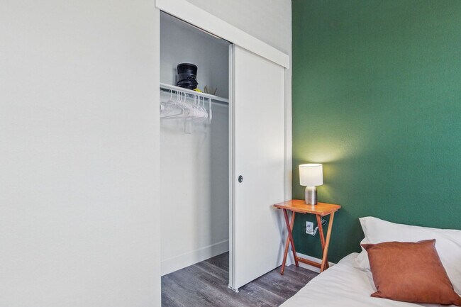 Building Photo - 6029 Benton St