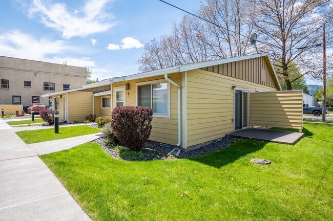 Building Photo - 203 N Storie St