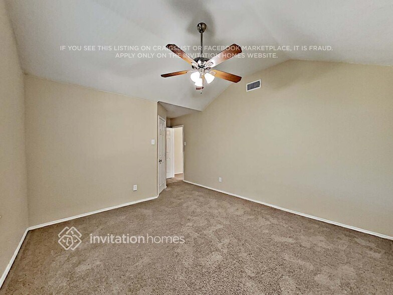 Building Photo - 5800 Westgate Dr