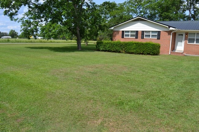 Building Photo - 138 Cypress Cir