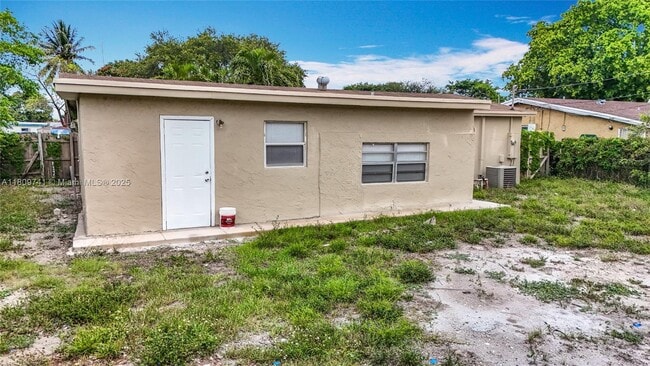 Building Photo - 1777 NW 34th Ave