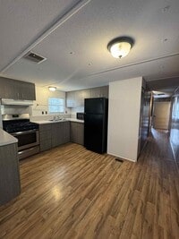 Building Photo - 3 Bedroom 2 Bath - Ruidoso
