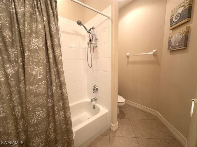 Building Photo - 1634 Tarpon Bay Dr S
