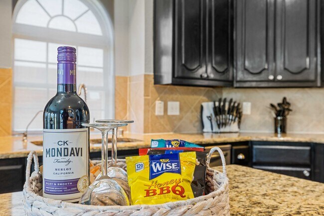 Building Photo - 7016 Playa