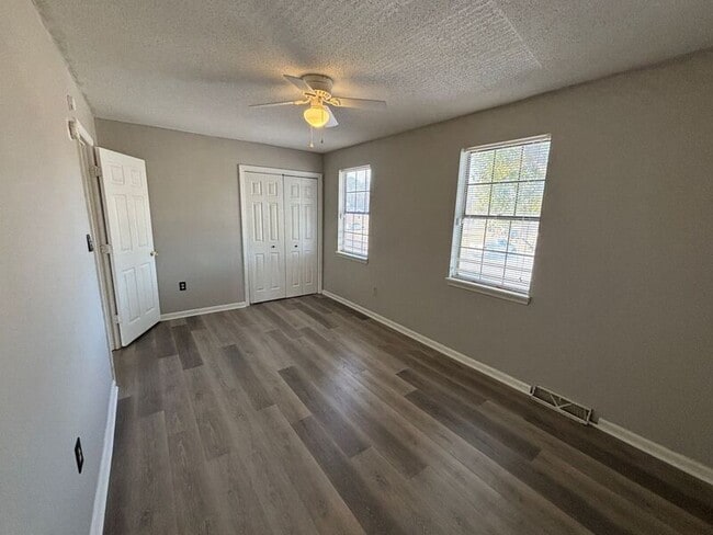 Building Photo - 5039 Popperdam Creek Dr