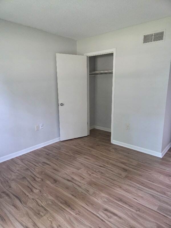 Building Photo - 6322 Northampton Dr