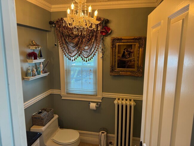 Building Photo - 3 Crescent Bluff Ave