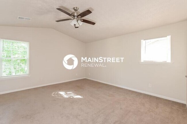 Building Photo - 3 Bedroom Pet-Friendly Home in Stone Mount...
