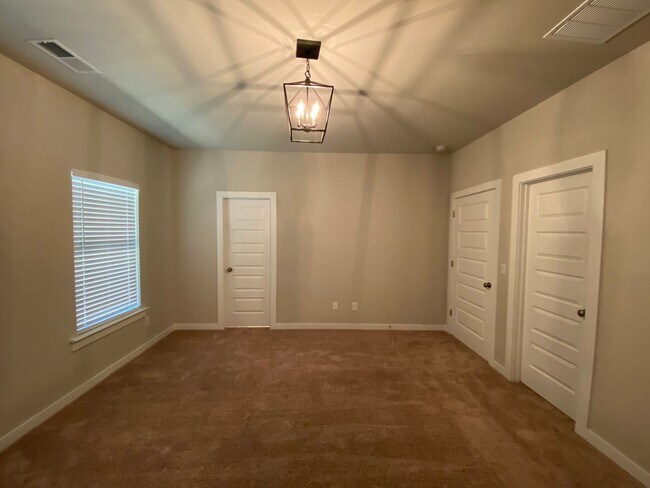 Building Photo - 1245 Brookhaven Dr