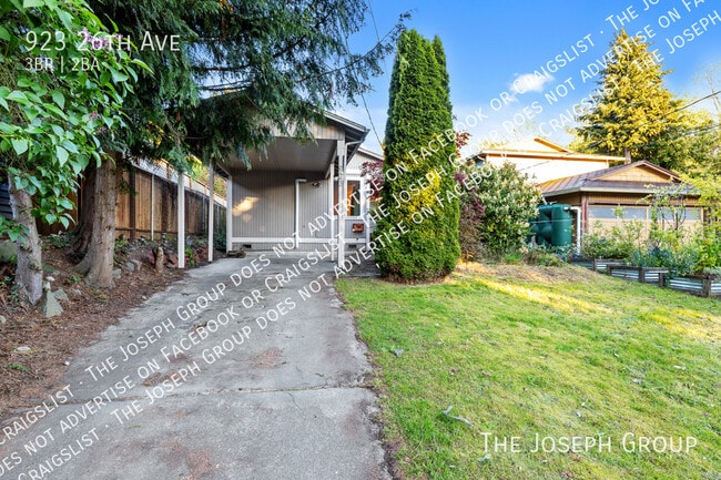 Building Photo - 923 26th Ave