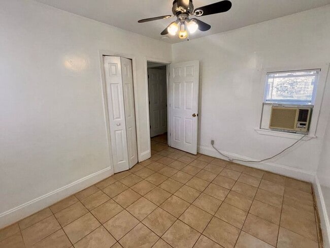 Building Photo - 2330 S Ferncreek Ave