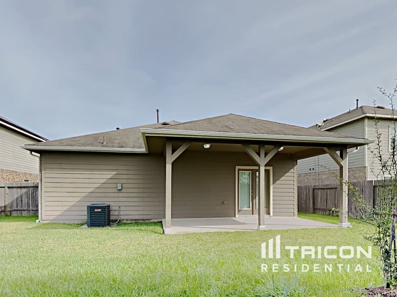 Building Photo - 22103 Silverfield Park Ln