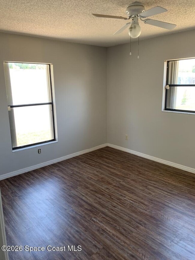 Building Photo - 139 McNeela Dr