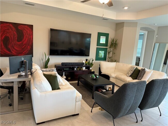 Building Photo - 16542 Crescent Beach Way