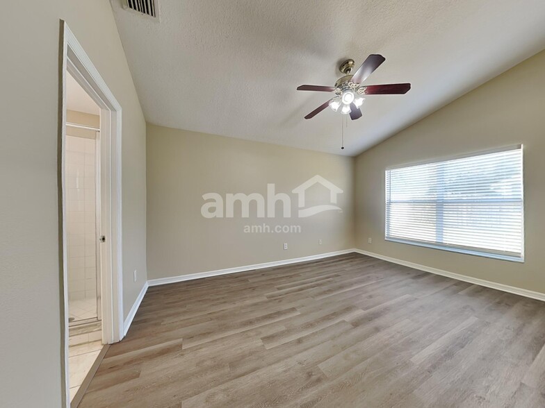 Building Photo - 32124 Cypress Valley Dr