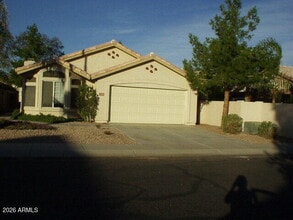 Building Photo - 1074 N Saguaro St