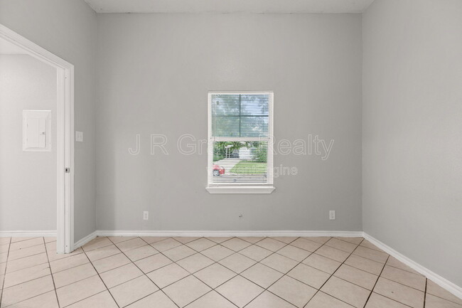 Building Photo - 2805 Bellmead Dr