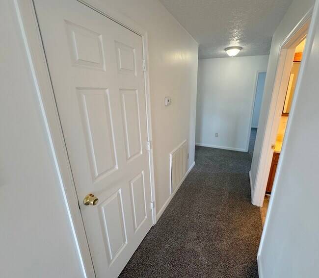 Building Photo - 814 Griffin St